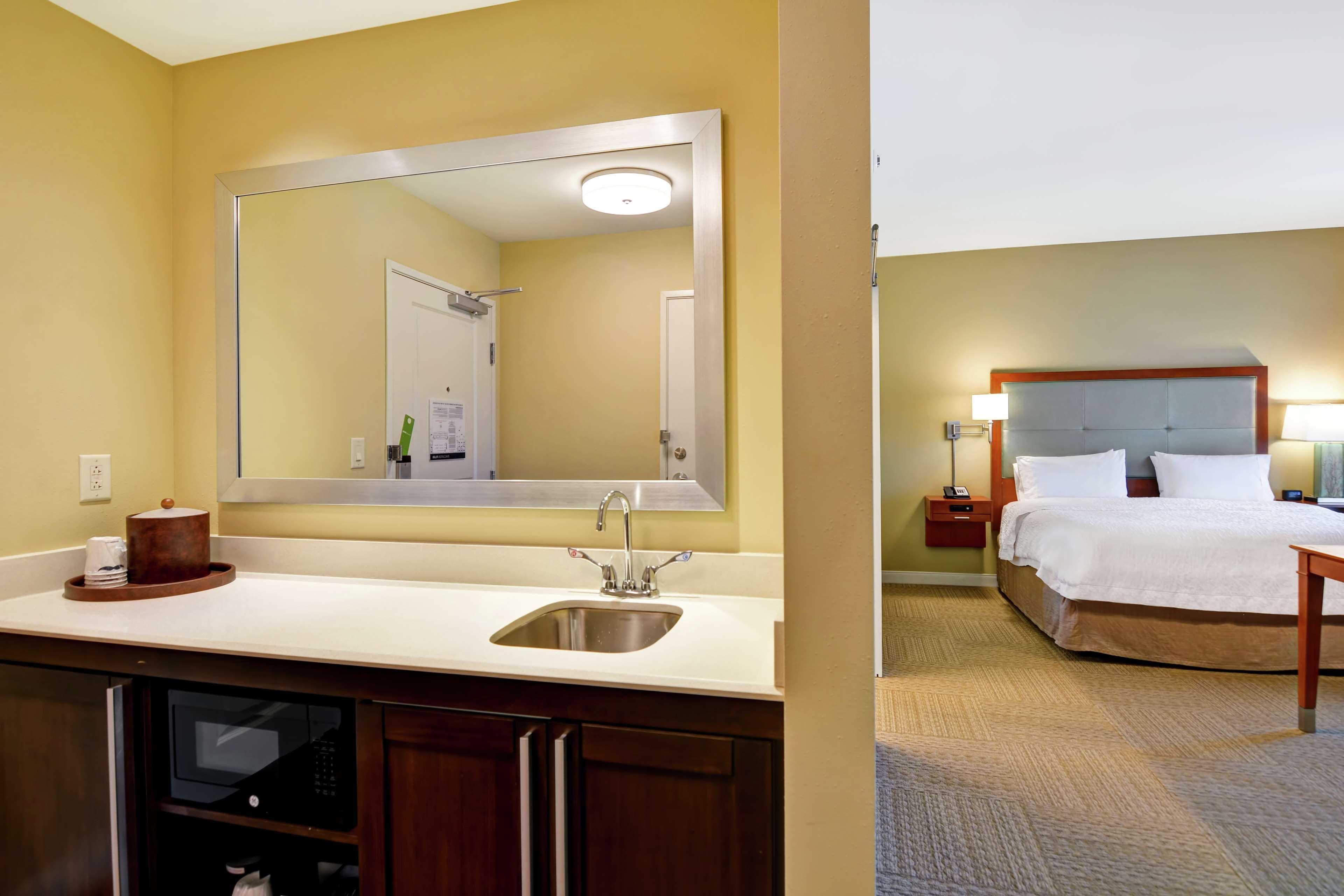 Hampton Inn & Suites Charleston Airport North Charleston Exterior photo