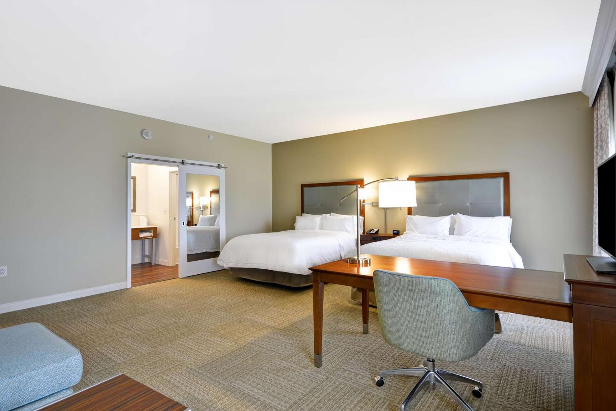 Hampton Inn & Suites Charleston Airport North Charleston Exterior photo